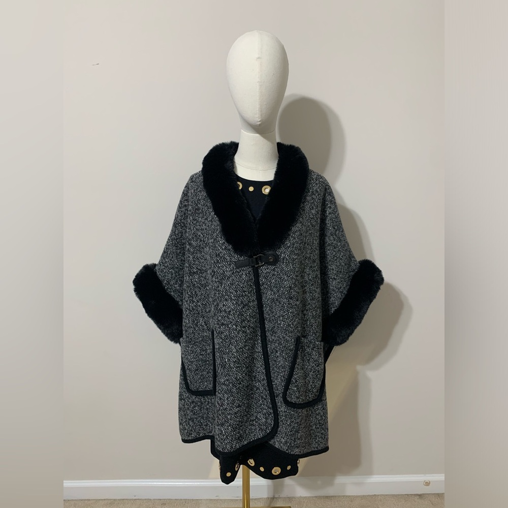Grey (Black and White) Plaid Tweed Mix Color Fur Cape